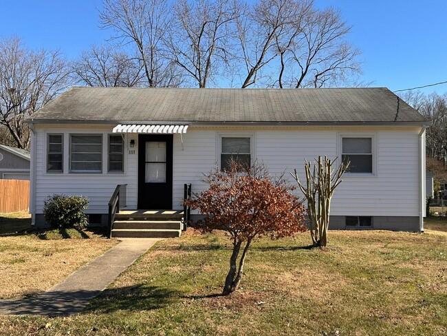 Adorable 3 bedroom 2 bath rancher in Chest... - Adorable 3 bedroom 2 bath rancher in Chest... House