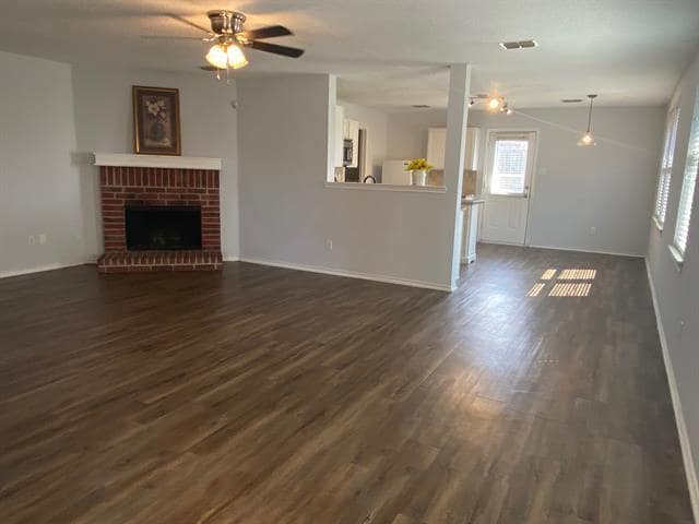 Photo - 1720 Pebble Brook Way