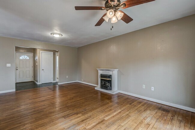 Photo - 3 Bedroom 1 Bath House