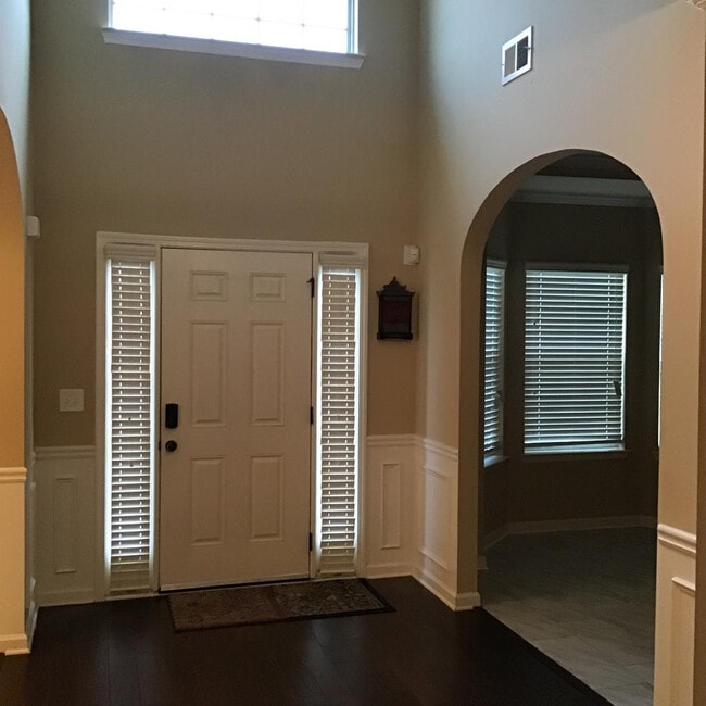 Photo - 2793 Huntcliffe Dr