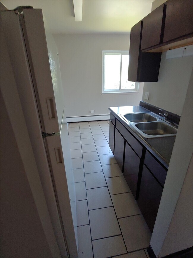 Photo - 701 Spruce Ct