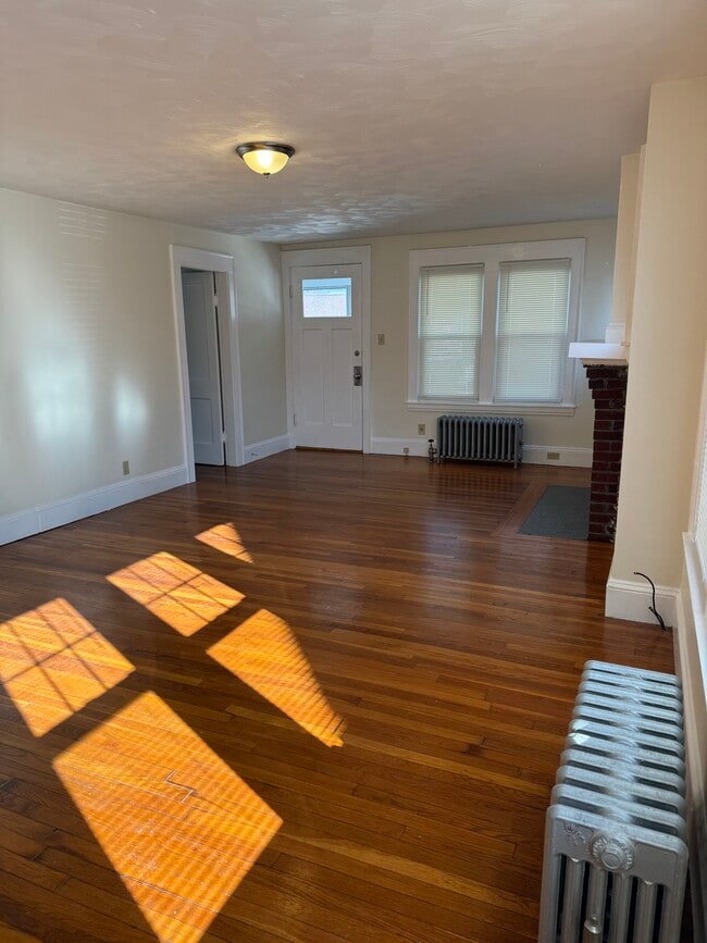 Photo - 86 Jenness St