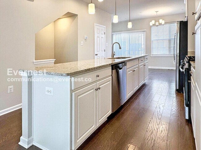 Photo - 7113 Rowlock Aly