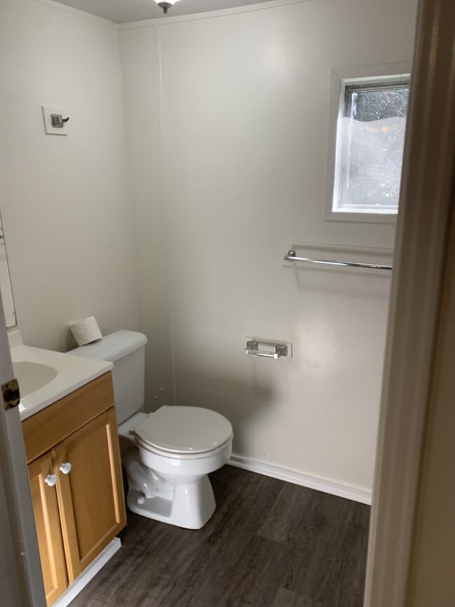 Photo - 111 Hunter Ct