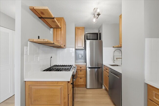 Photo - Sophisticated High-Rise Living in Prime Arlington Location Unit #1209