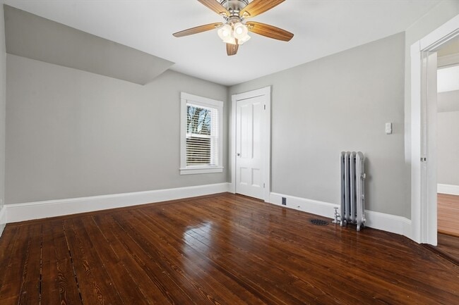 Photo - 6 Eastern Ave