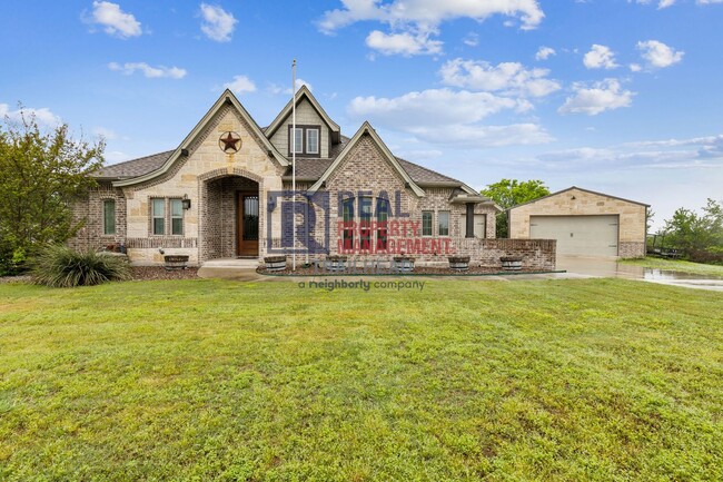Building Photo - 113 Maral Ln