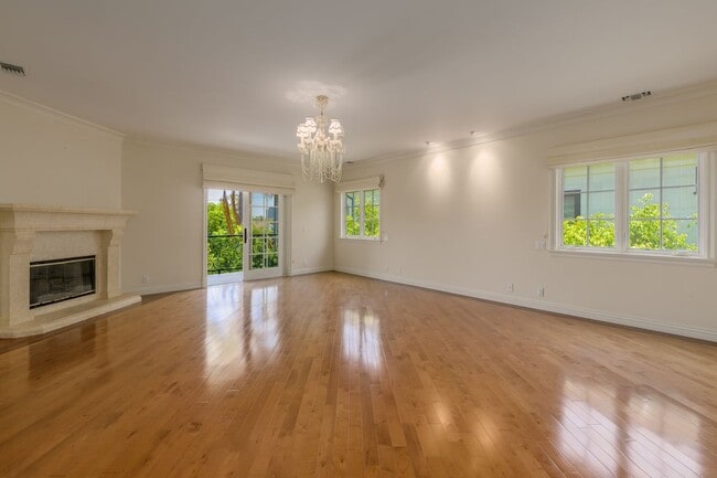 Photo - 204 Foothill Rd