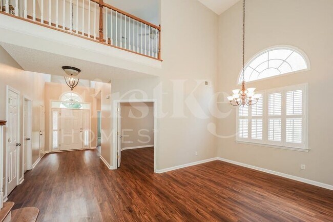 Photo - 17 Arbor Way