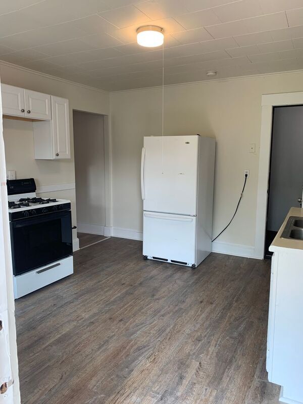 Photo - 70 Maple St Unit 3LR