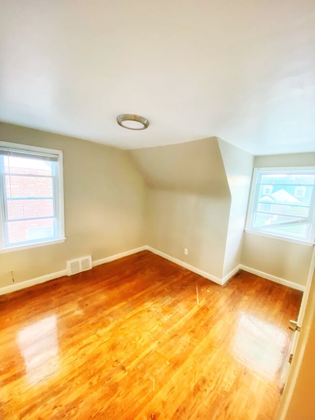 Photo - 18662 Sunset St