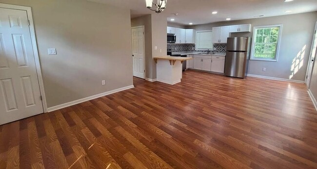 Photo - 1645 Brown St