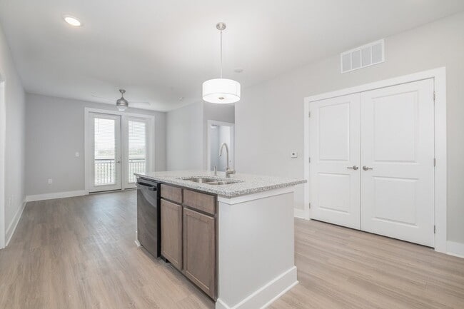 Photo - The Flats at 2109 (Ashley Flats)