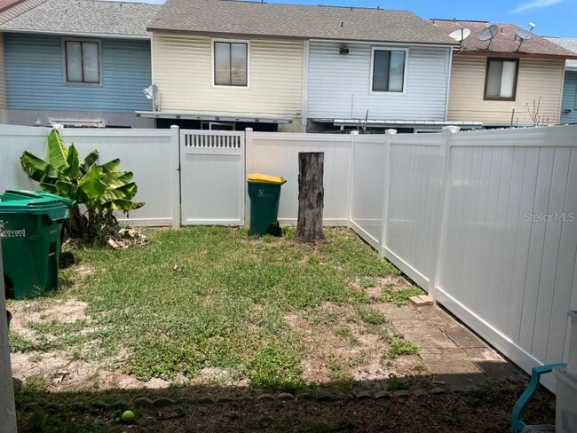 Photo - 290 Marion Pl