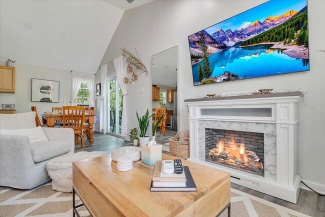 Photo - 9326 Fairmount Way