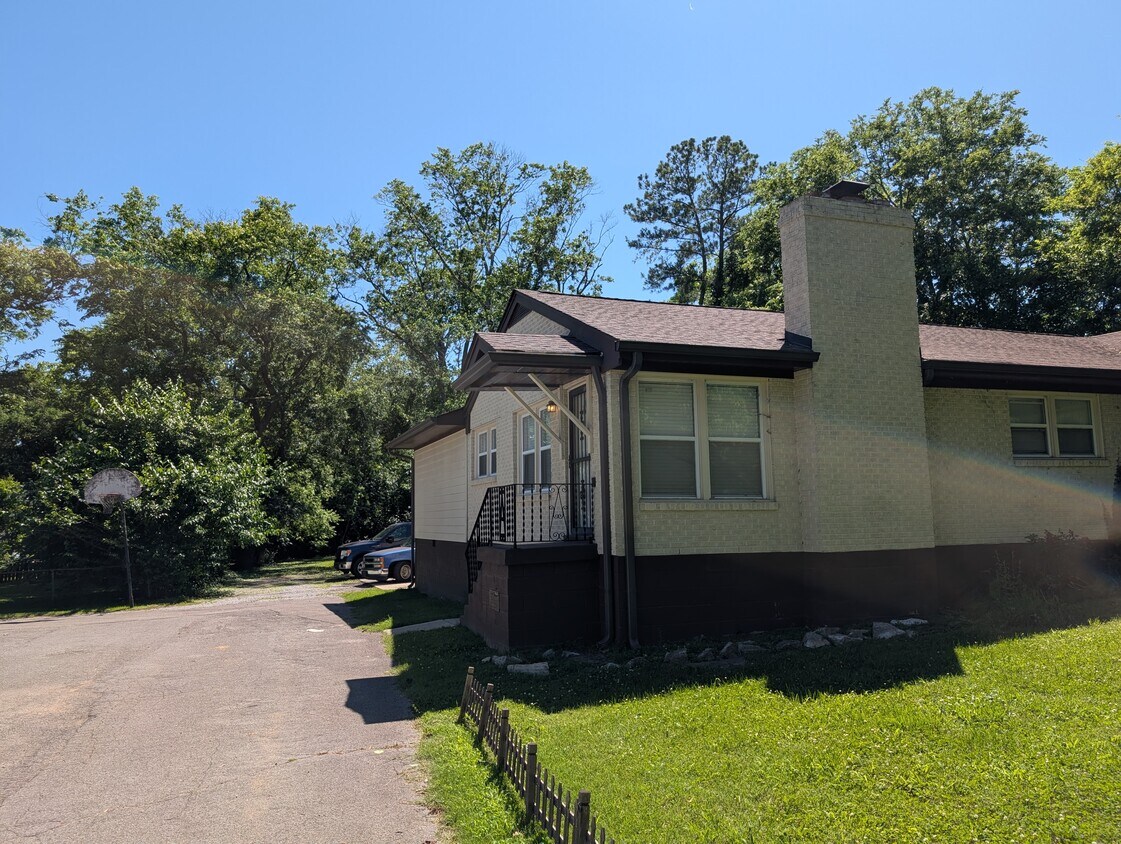 Photo - 118 Stewarts Ferry Pike (Nashville, TN)