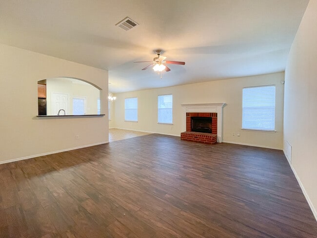 Photo - 6632 Burling St