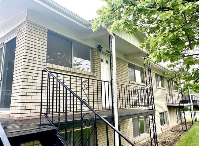 Building Photo - RES_CARMEL INSTITUTE LLC_1152 Unit 1154