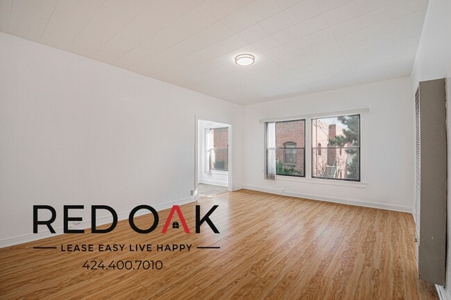 Building Photo - 1227-1229 S Central Ave Unit 210