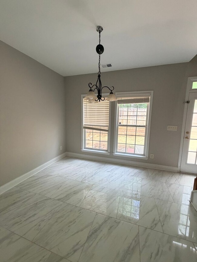 Photo - Nice Spacious home, FENCED backyard, Master on Main. Plus BONUS Room