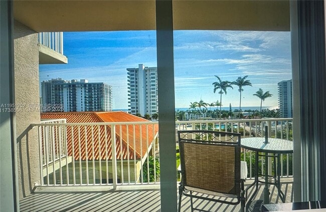 Photo - 3020 NE 32nd Ave Unit 817