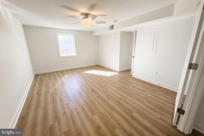 Photo - 380 Broadview Ave Unidad APT 5