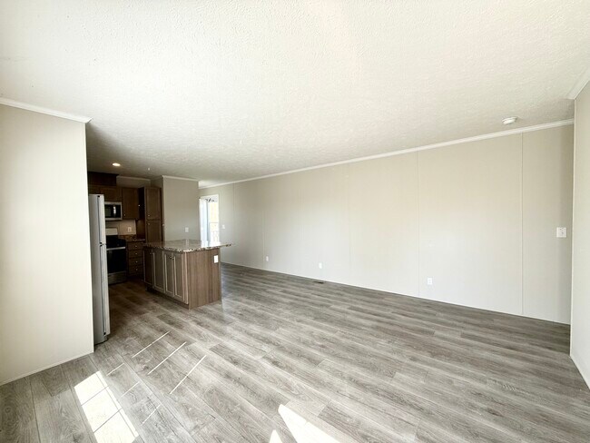 Photo - 9356 River Dr