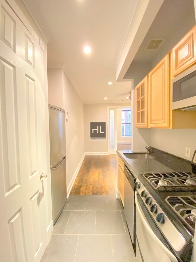 Photo - Christopher Street Unit 2