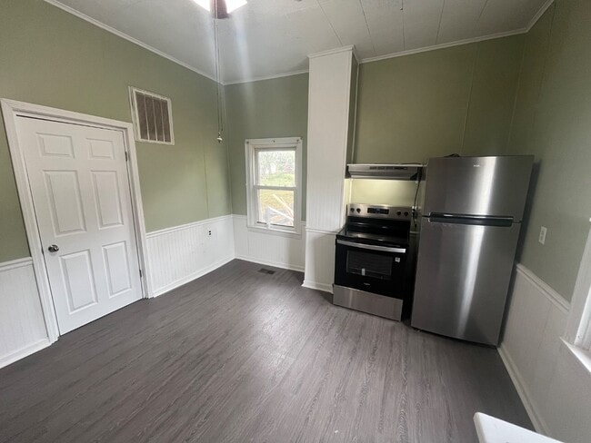 Photo - 518 E Water St