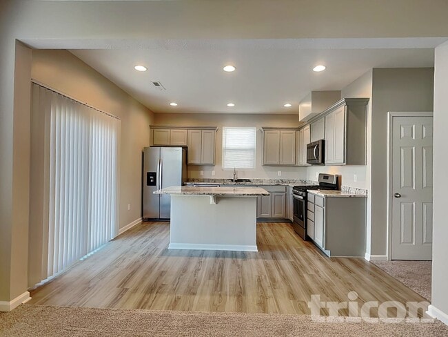 Photo - 2004 Shadow Creek Blvd