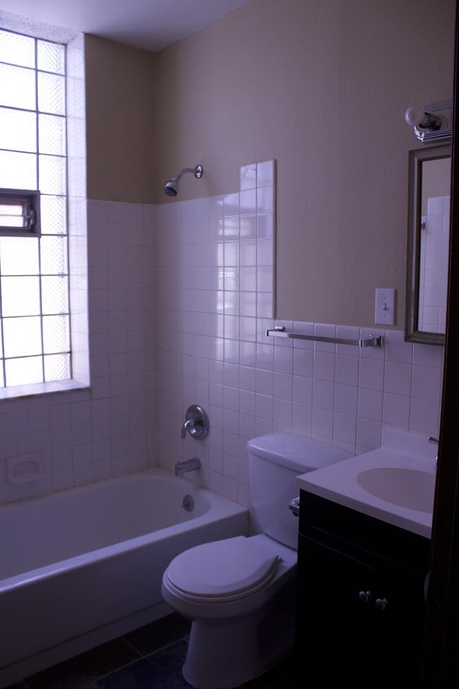 Photo - 3218-3220 Cherokee St Unit 3220 A