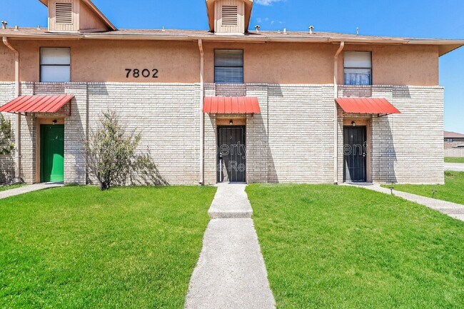 Building Photo - 7802 Richard Frank Way Unit 3