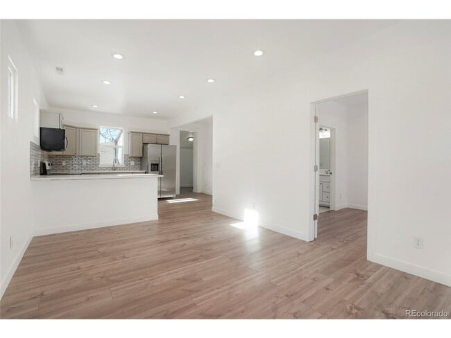 Photo - Spacious 2 Bed 2.5 Bath in the heart of Baker!