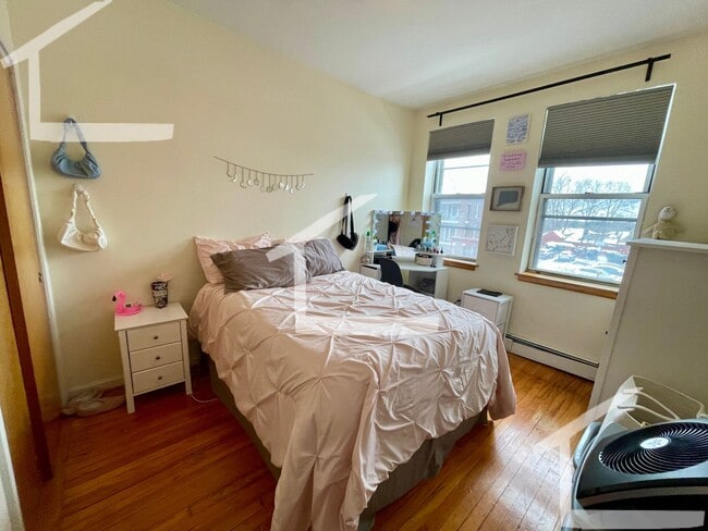 Photo - 202 Chestnut Hill Ave