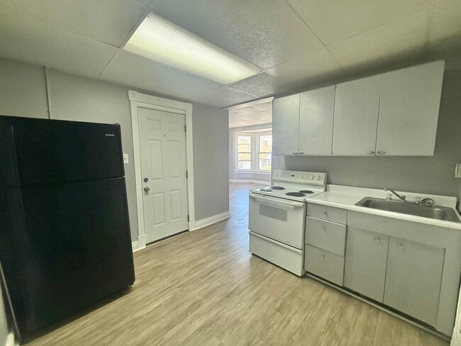 Photo - 7 Balsam Ave Unit 3F