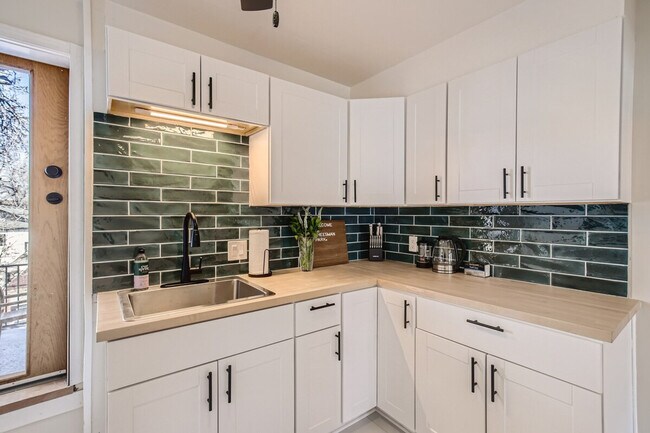 Photo - 1244 York St Unit SI ID1524666P