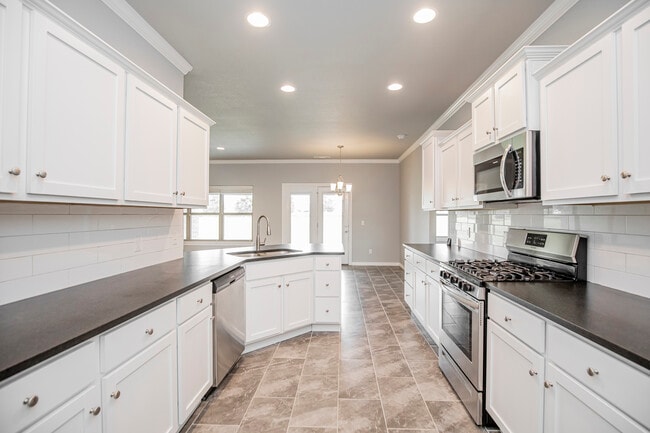 Building Photo - 3551 Butterfly Ave