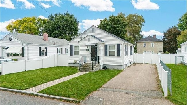 Building Photo - 88 Mink Rd