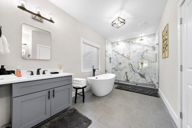 201 Clay St SE Unit SI ID1019265P