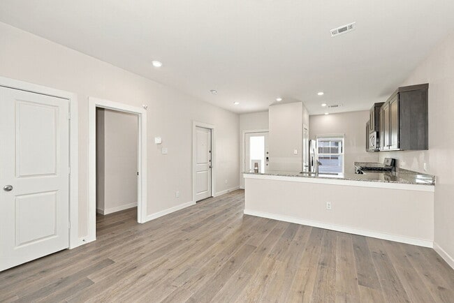 1309 Tilton Dr
