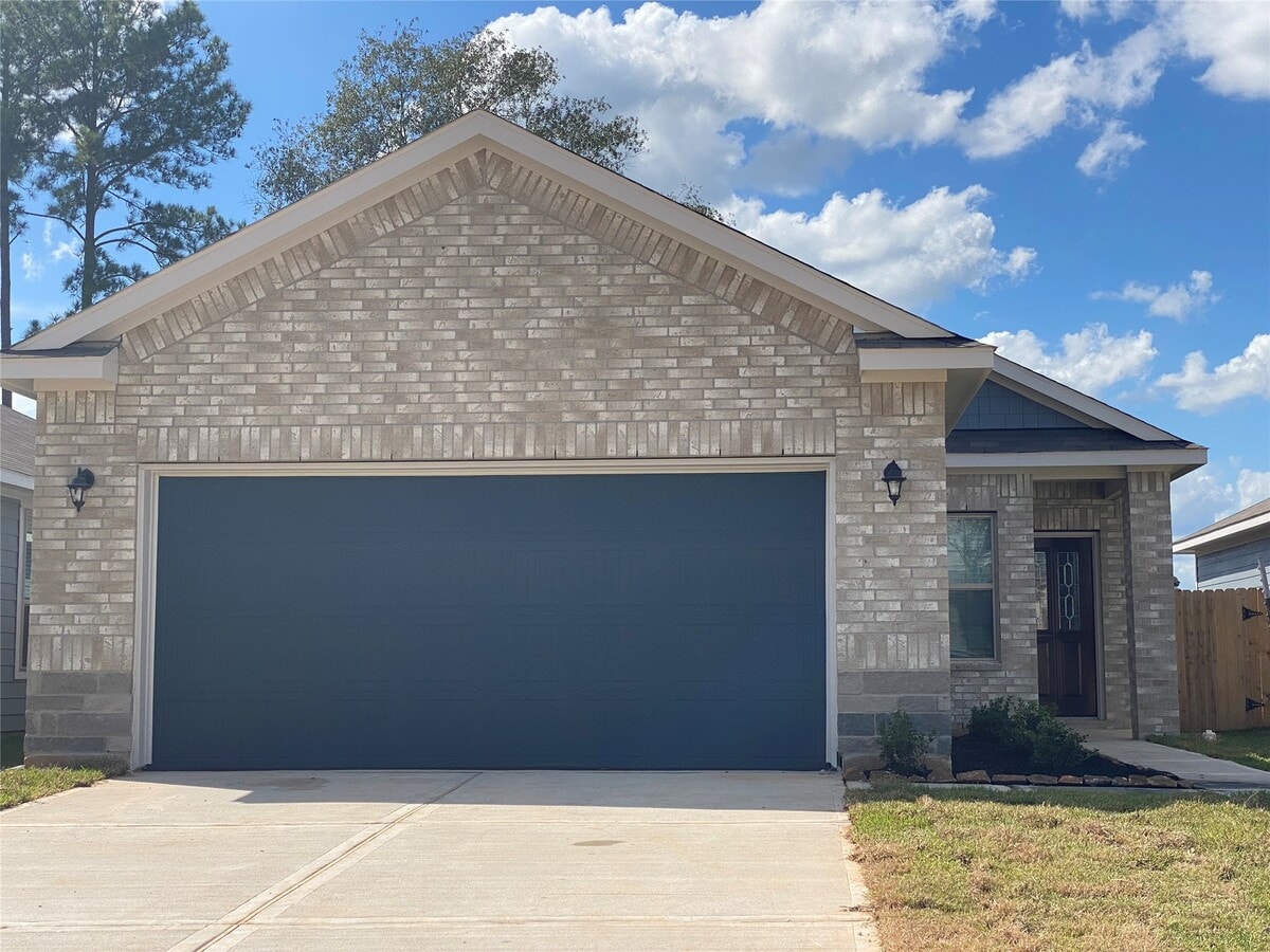 Photo - 25747 Hickory Pecan Trl