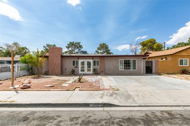Building Photo - 3713 San Joaquin Ave
