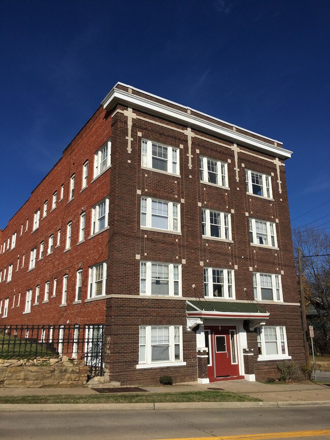 Photo - 215 W Fairview St Apartments Unit 405