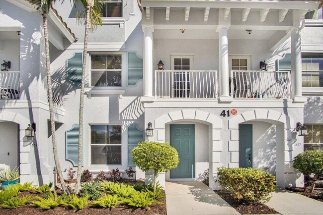 Photo - 1383 Piazza Pitti