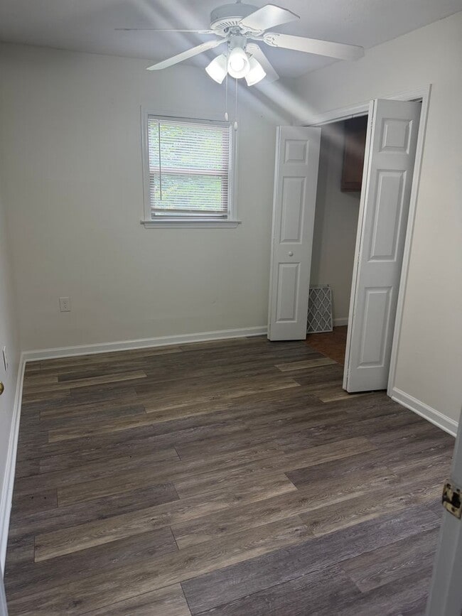 Photo - 2 bed one bath great location