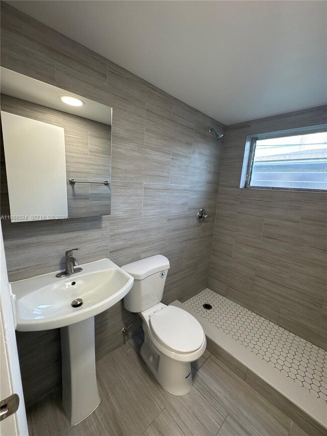 Photo - 619 SW 7th Ave Unidad 2