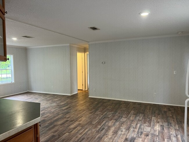 403 Seahorse Ln