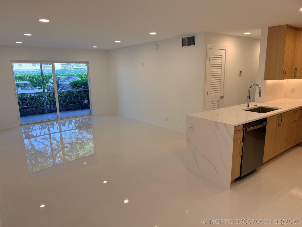 Photo - 6439 Bay Club Dr Unit 1