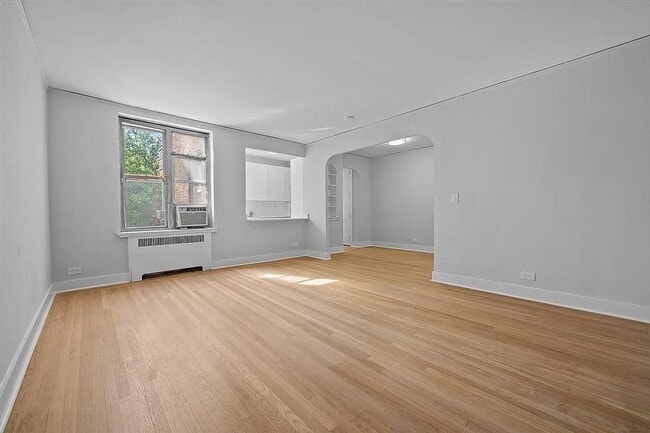 Photo - 3810 Greystone Ave