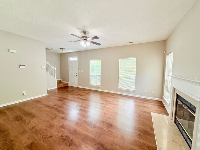 Photo - 2812 Chalgrove Ln